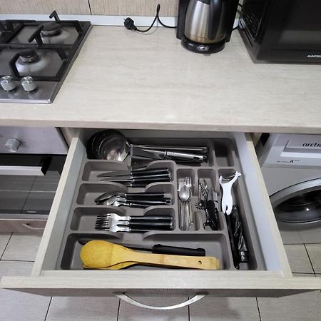 Apartament Navi Onesti Eksteriør bilde