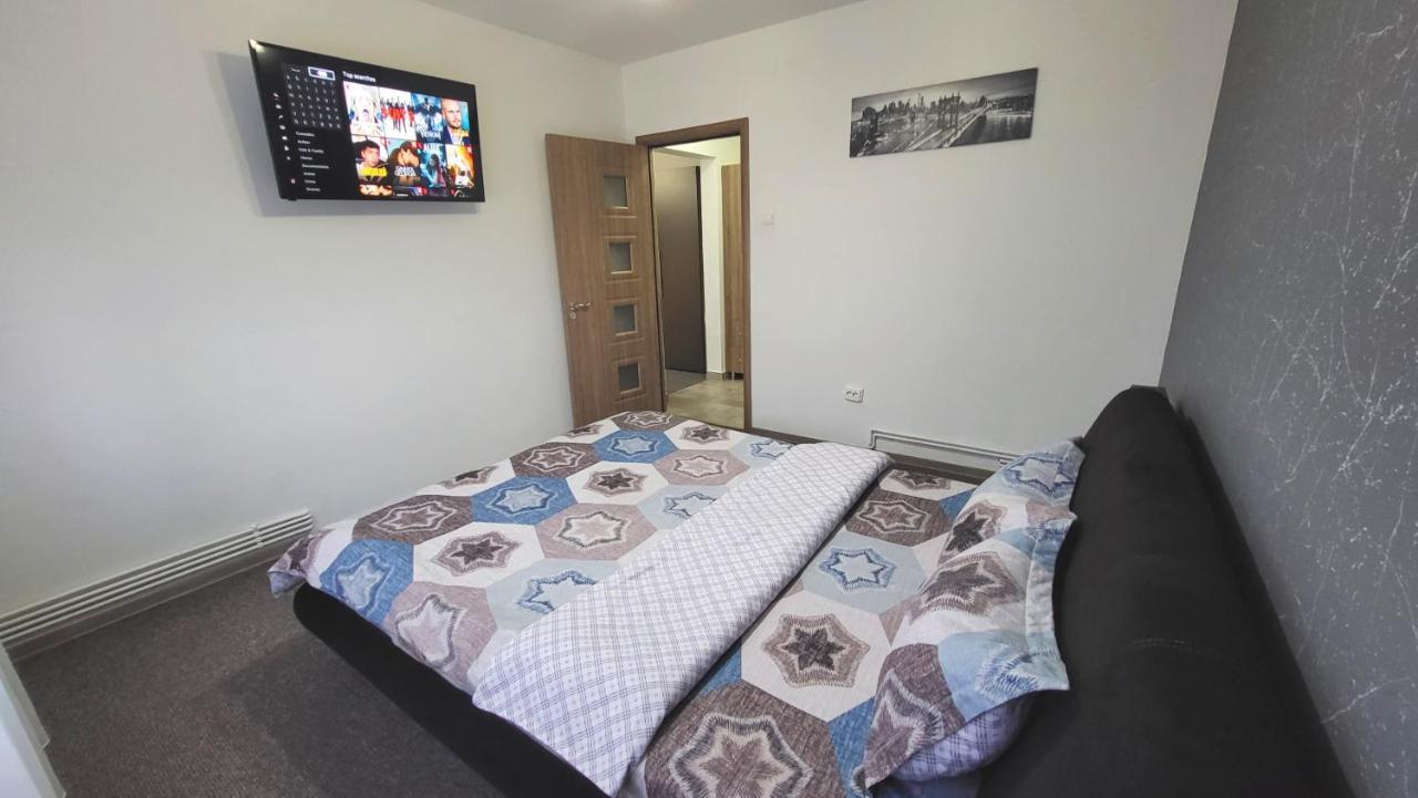 Apartament Navi Onesti Eksteriør bilde