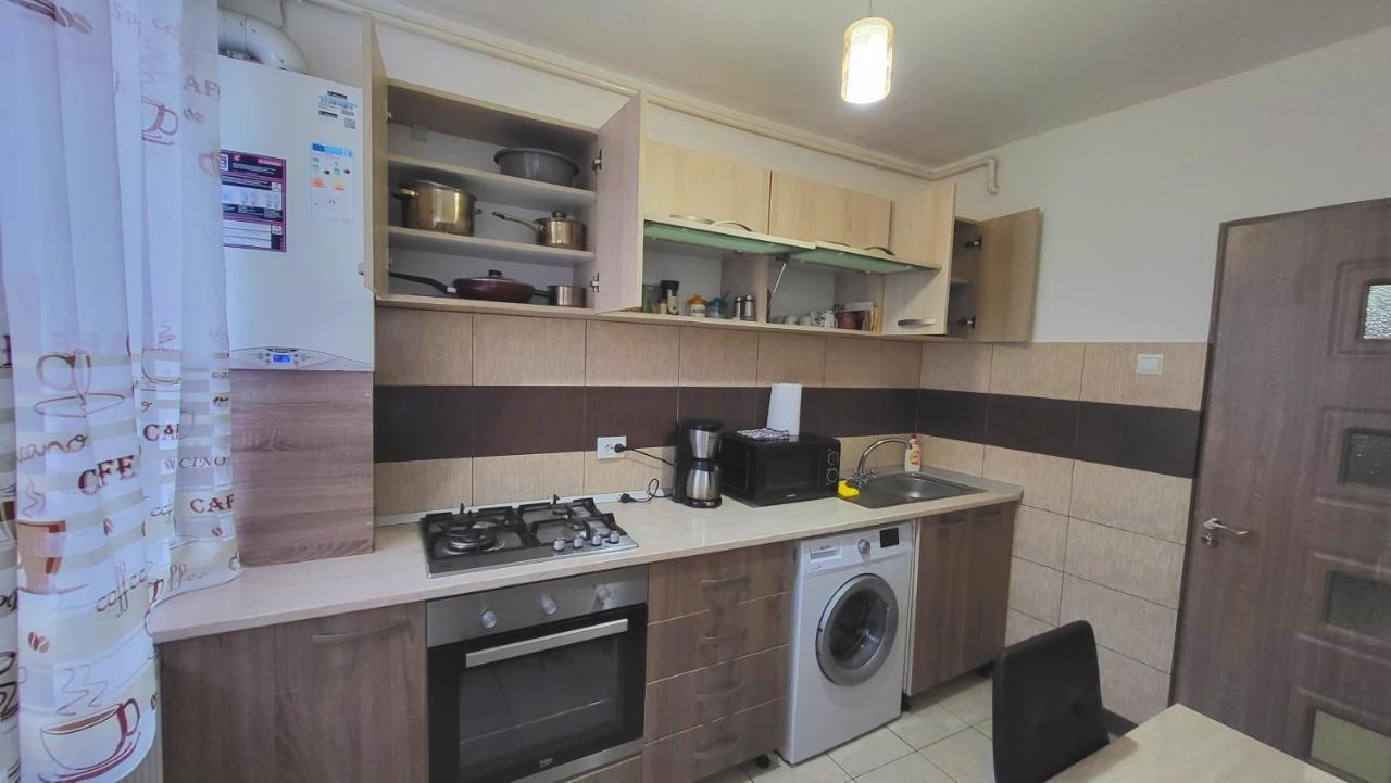 Apartament Navi Onesti Eksteriør bilde