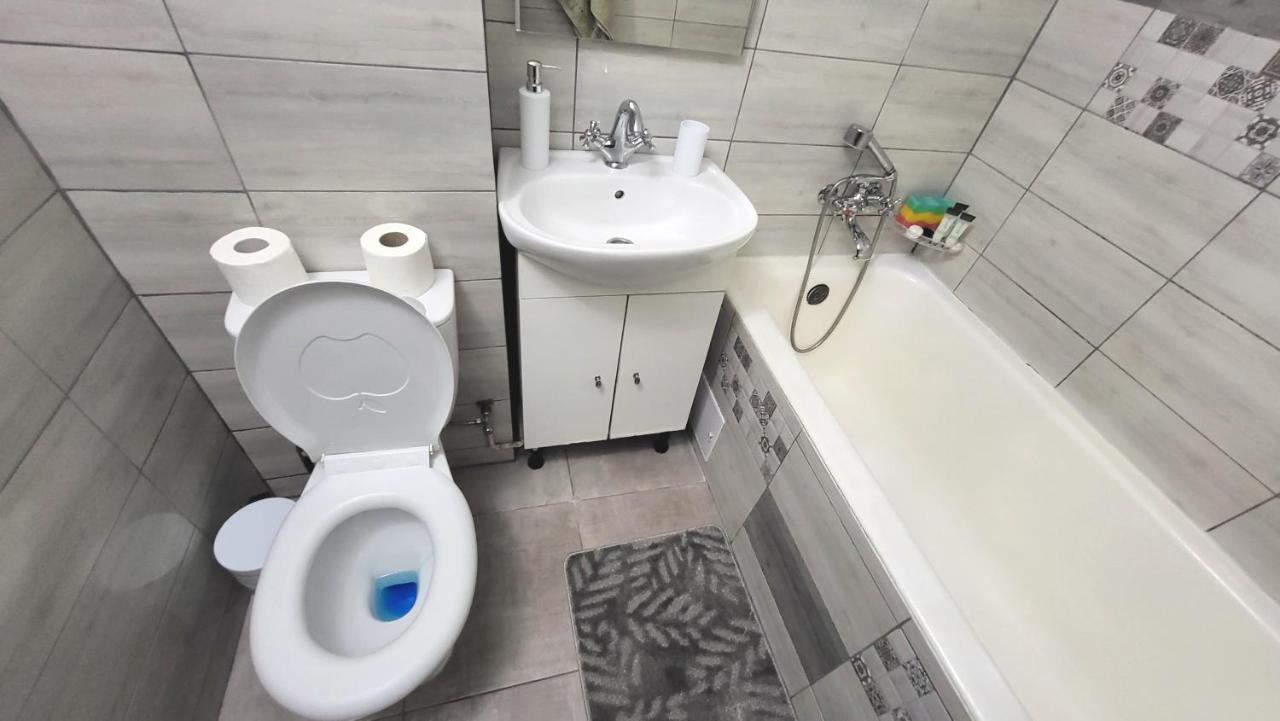 Apartament Navi Onesti Eksteriør bilde